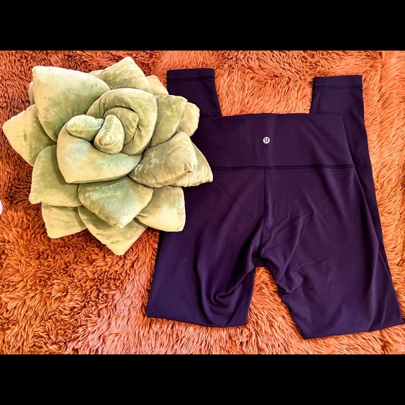 Lululemon Leggings - Picture 1 of 7